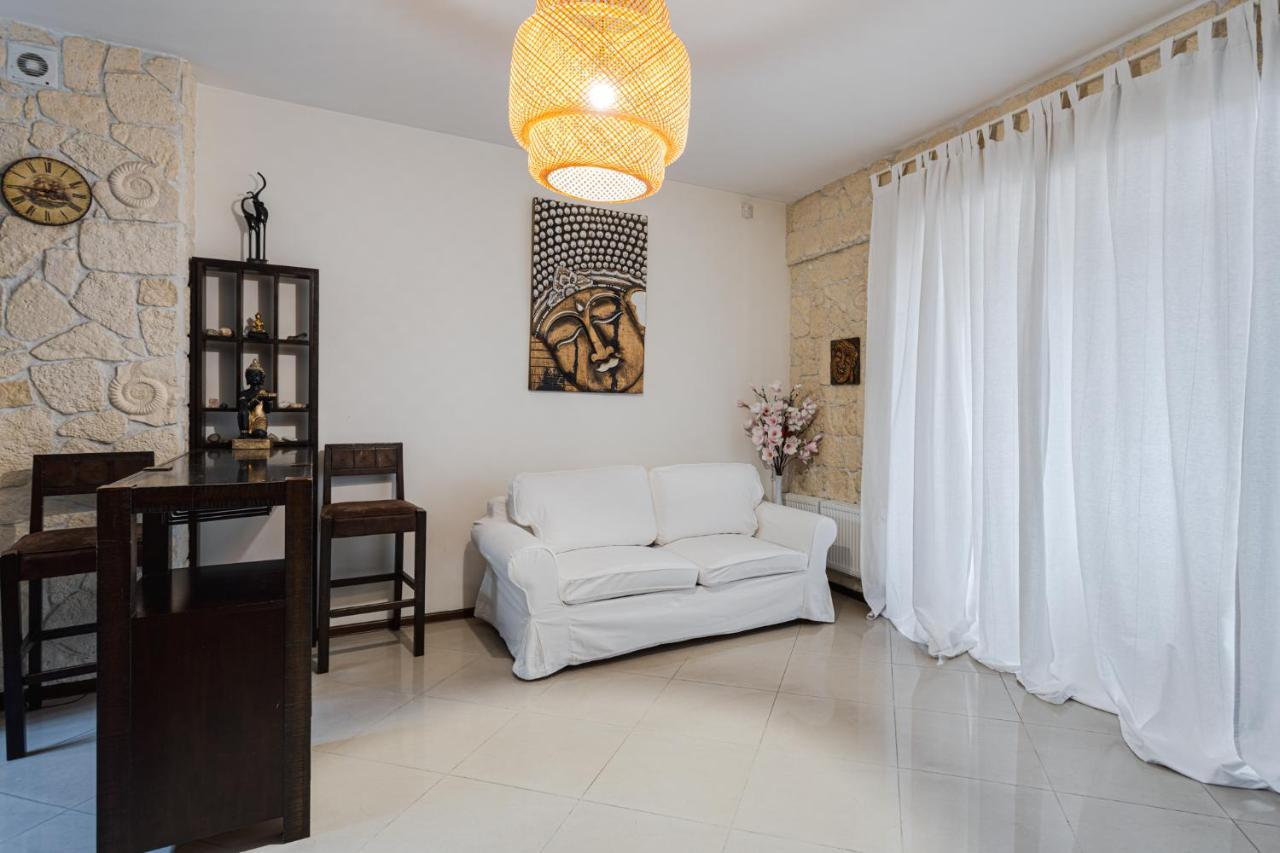 Apartament Wiktoria Wilanow Apartment Varşovia Exterior foto