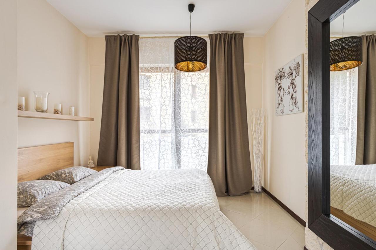 Apartament Wiktoria Wilanow Apartment Varşovia Exterior foto