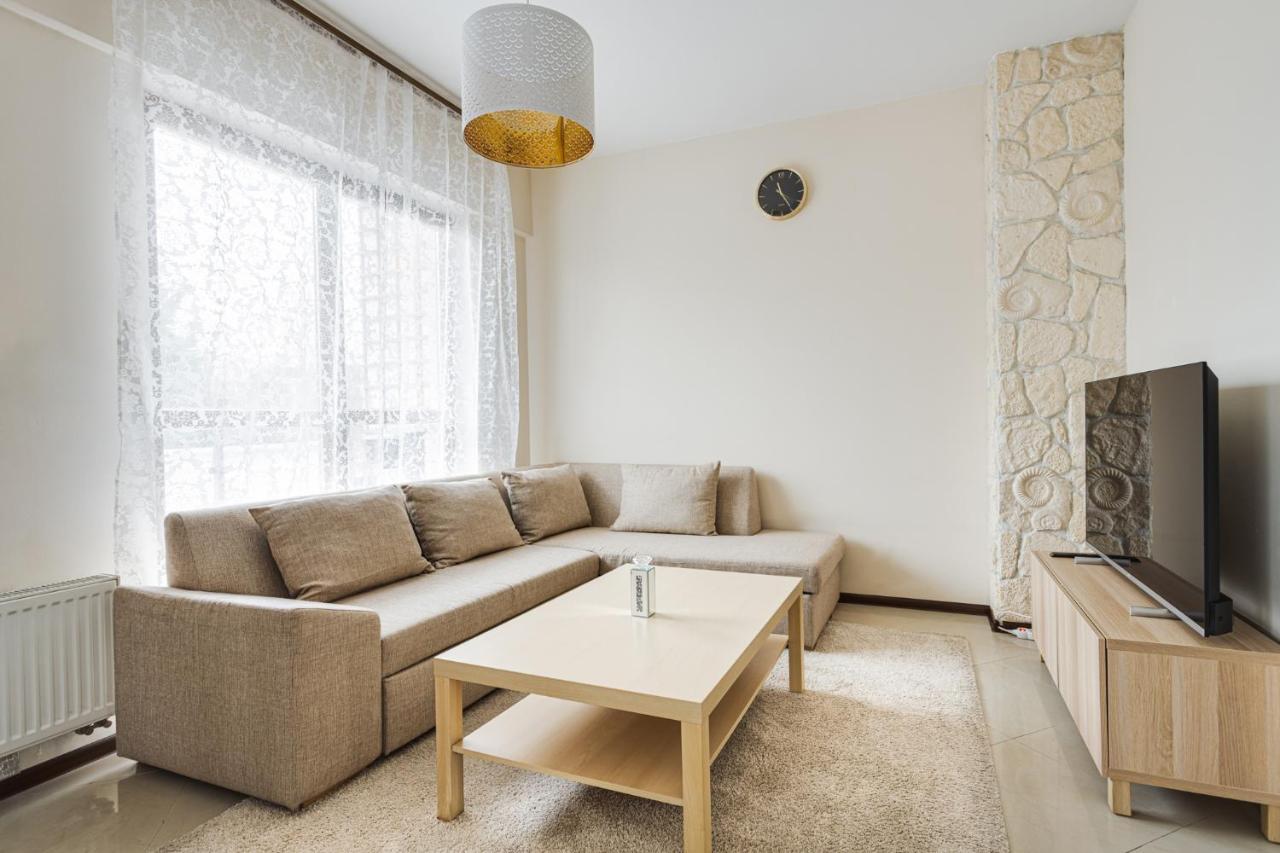 Apartament Wiktoria Wilanow Apartment Varşovia Exterior foto