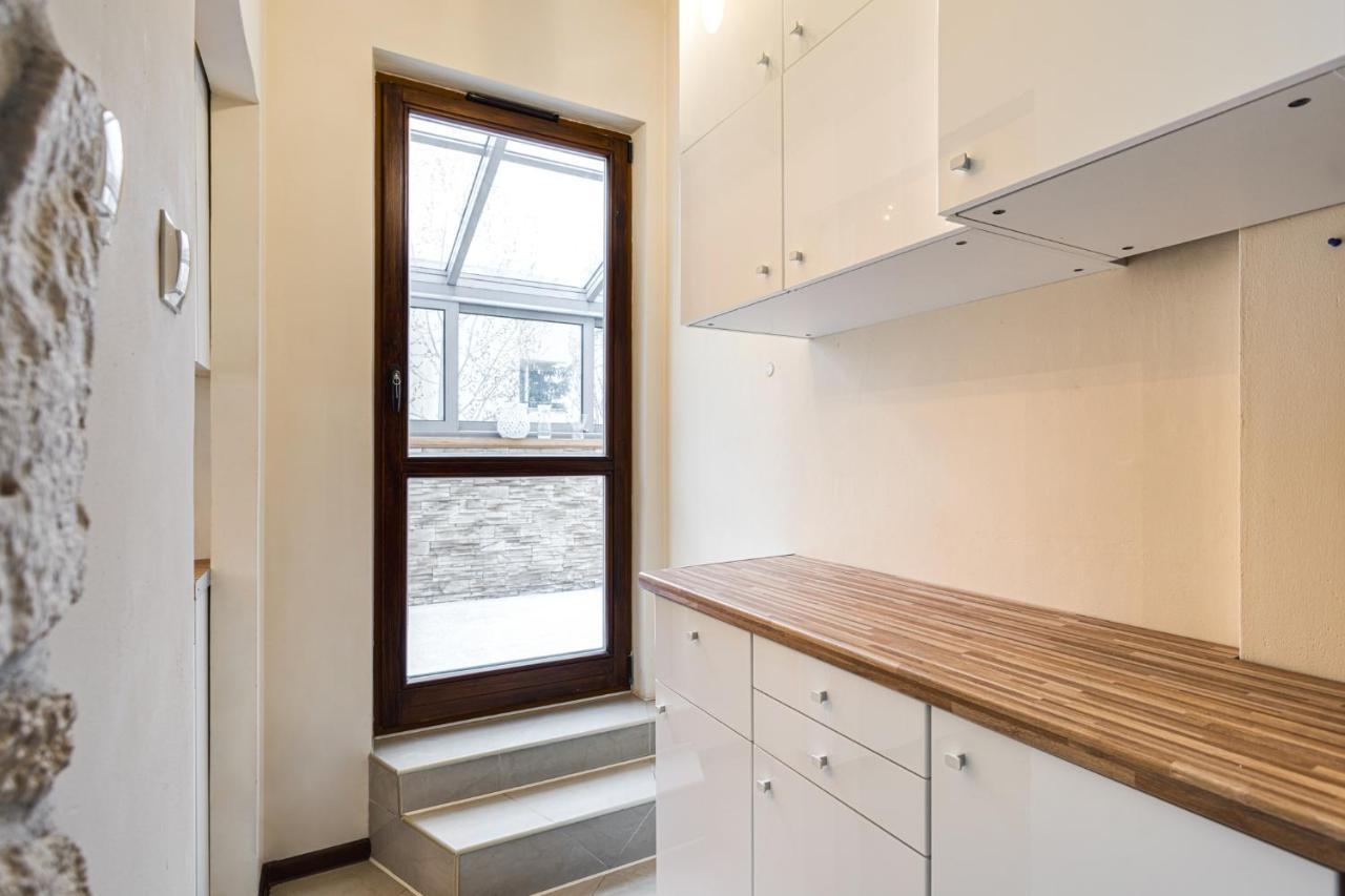 Apartament Wiktoria Wilanow Apartment Varşovia Exterior foto