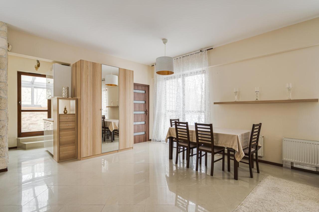 Apartament Wiktoria Wilanow Apartment Varşovia Exterior foto